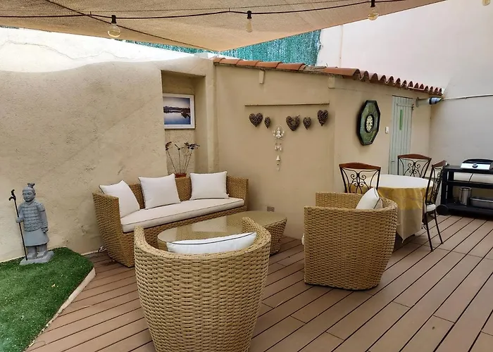 Rez-De-Chaussee Privatif Spacieux 3* D\'Une Villa Centre Ville